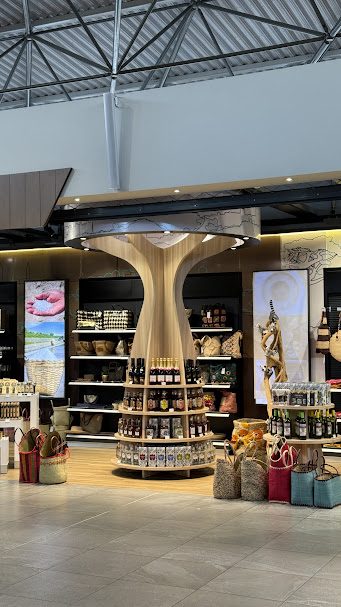 Taste of Madagascar — présentoir en forme d’arbre